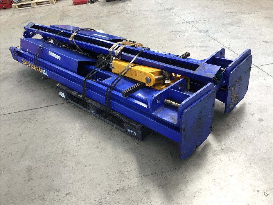 POWERREX Lift 2900 FR 2 Post Car Hoist. Auction (00023028210) Grays