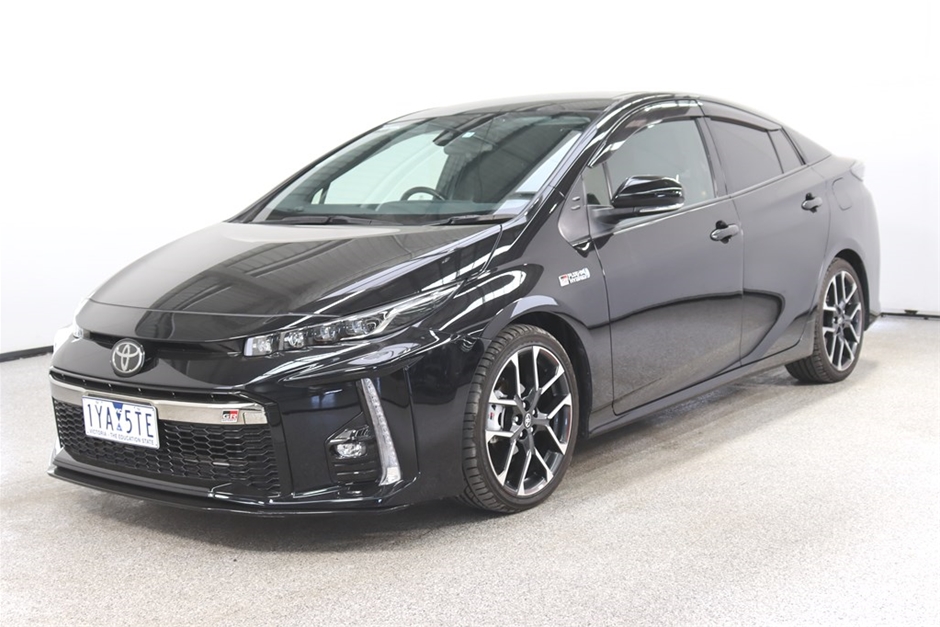 2019 Toyota Prius (IMPORT) PHV Hybrid Automatic Sedan Auction (0001 ...