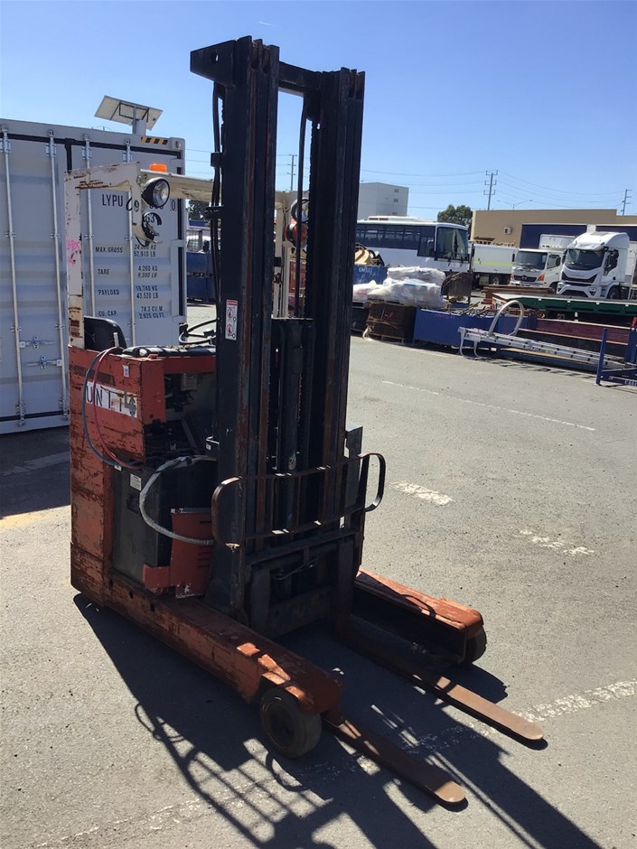 Forklift, Walkie Stackers, Scissor Lifts