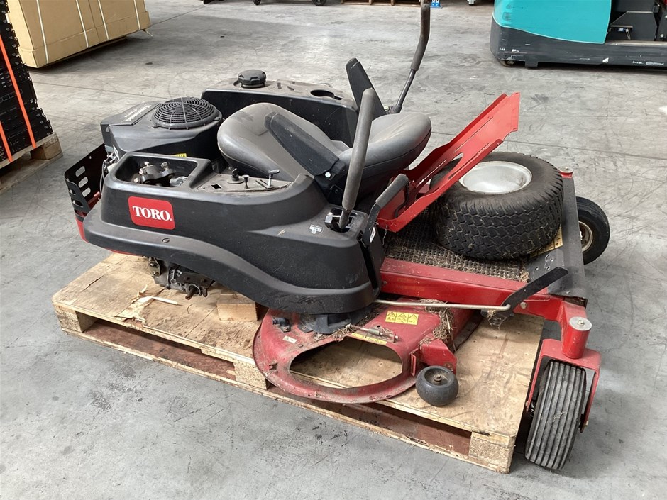 Toro Ride-On Mower Auction (0084-3028552) | Grays Australia