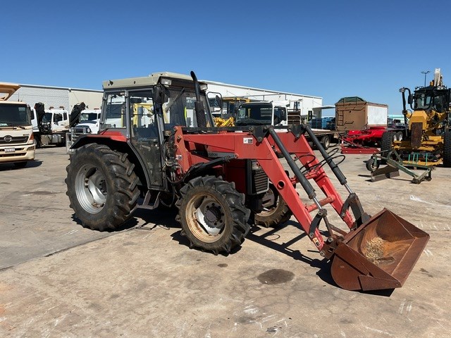 Liquidation - Massey Ferguson 4WD, Attachments & Forklift