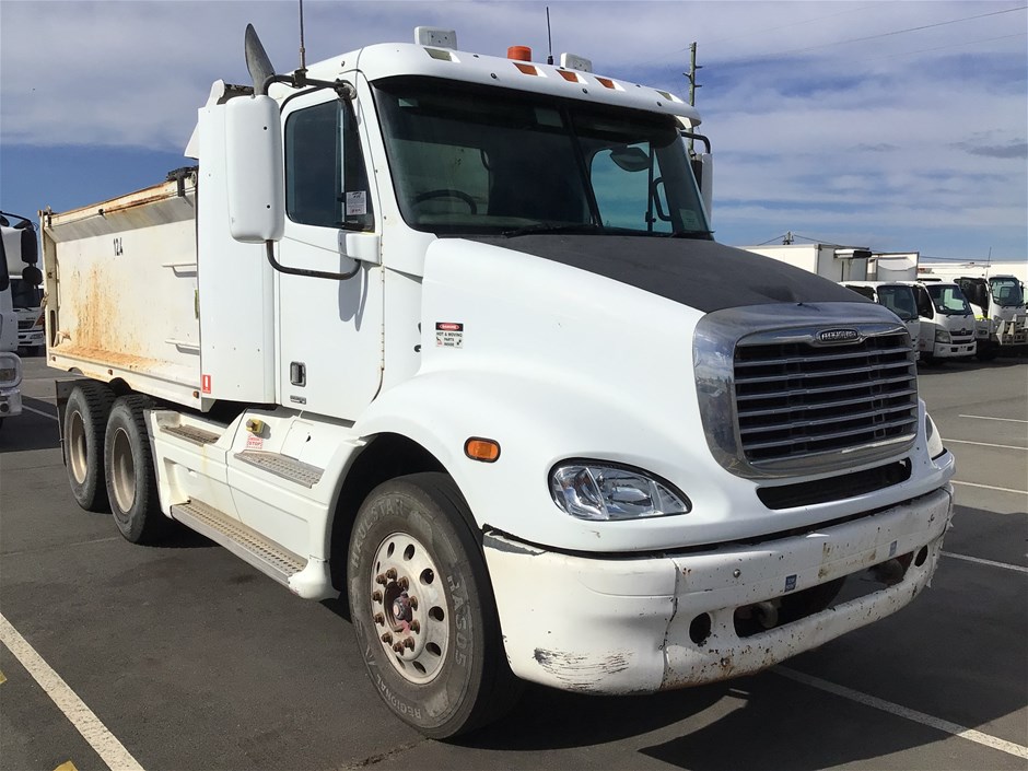 2007 FREIGHTLINER FLX 6 x 4 Tipper Truck