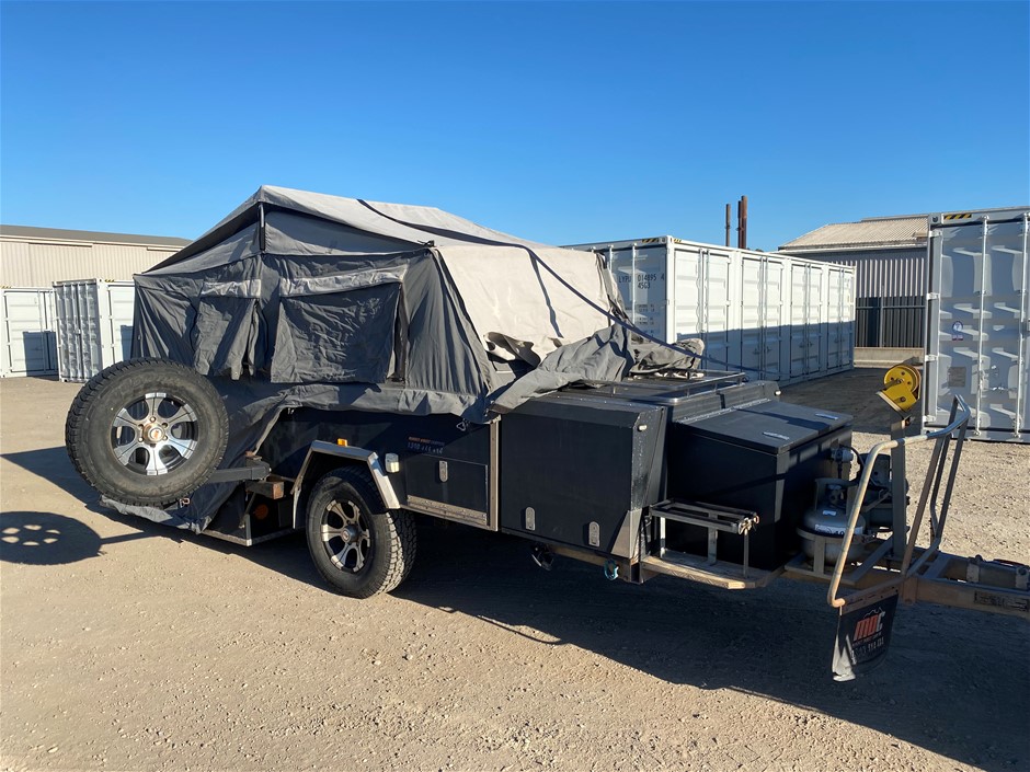 2014 MDC HARD FLOOR CAMPER TRAILER - NO RESERVE 