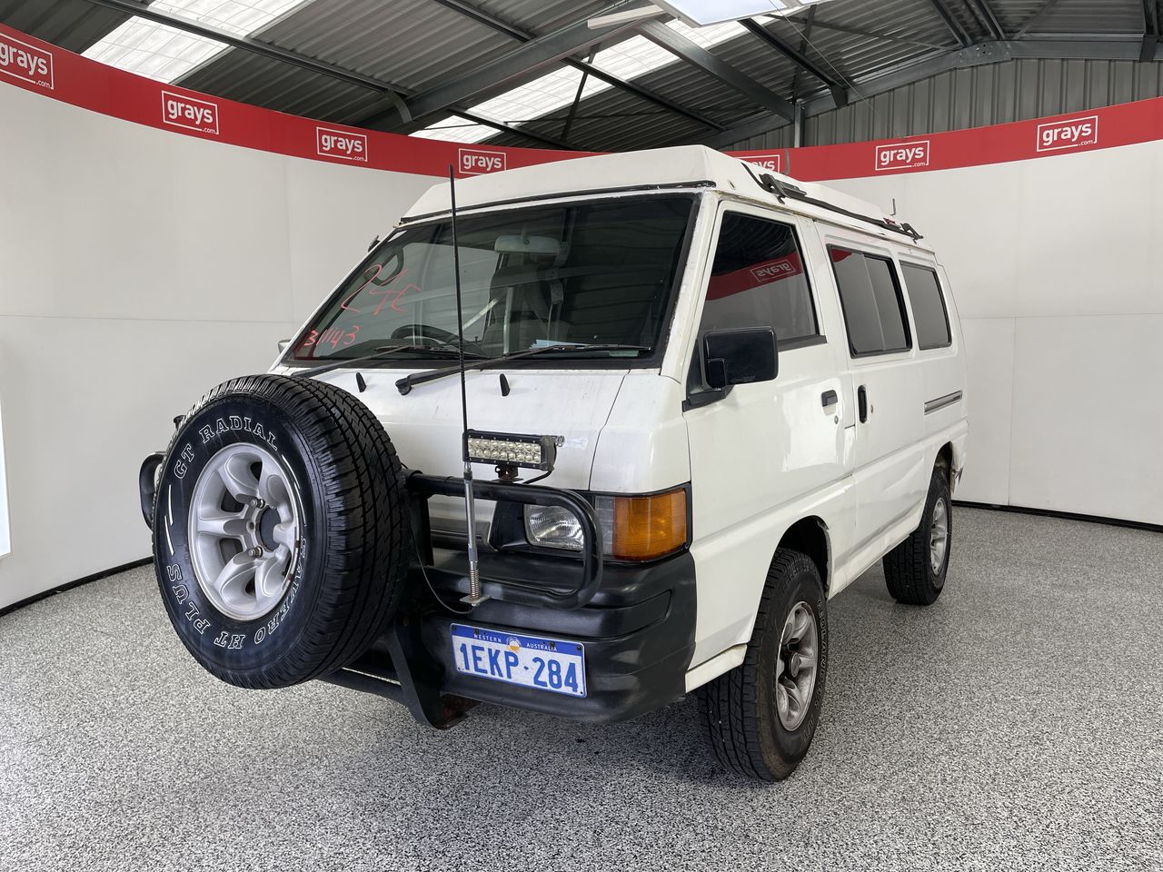 1993 Mitsubishi Express 4X4 SWB SH Manual Van
