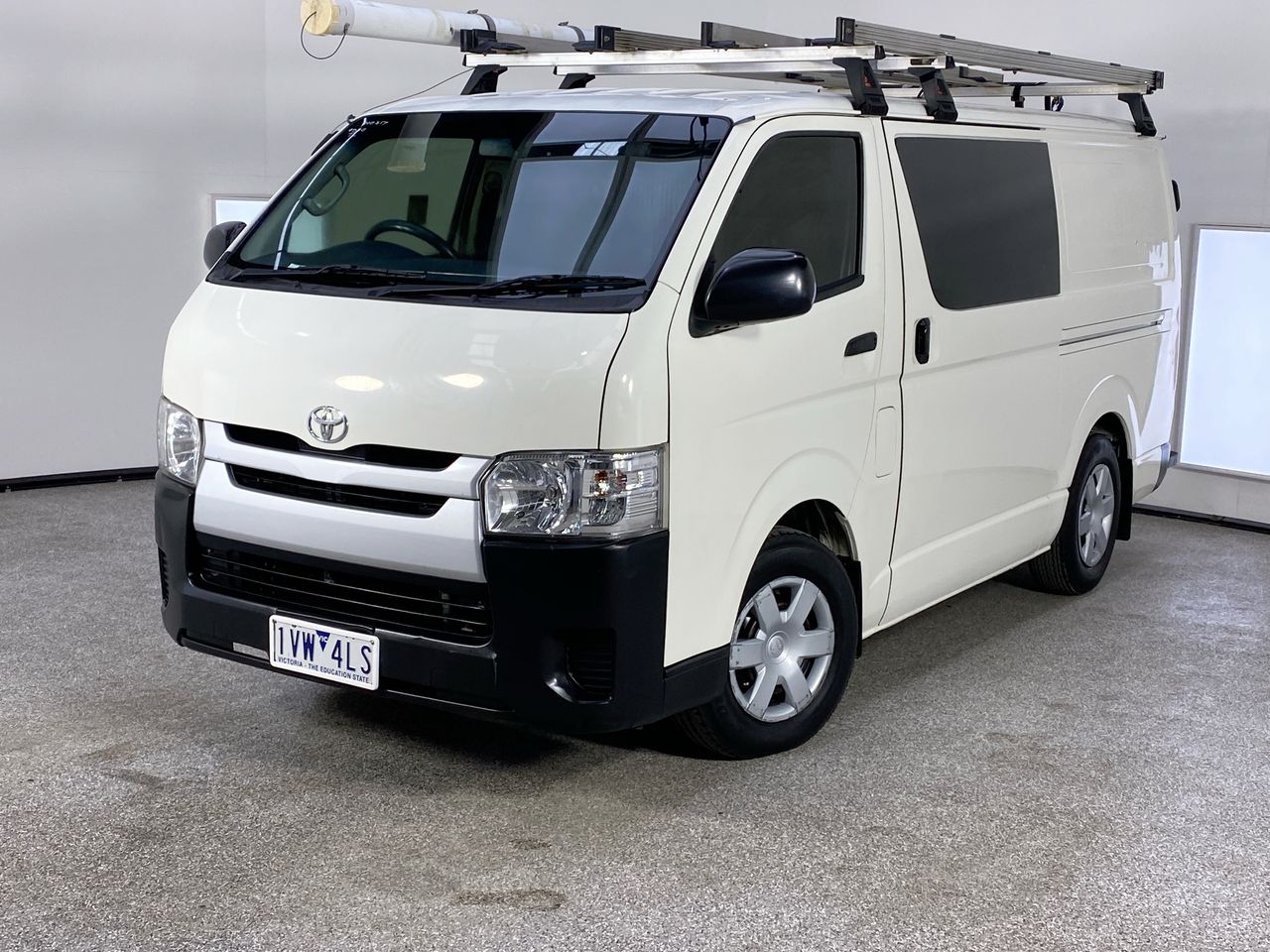 2014 Toyota HiAce LWB KDH201R Turbo Diesel Manual Van Auction (0001 ...