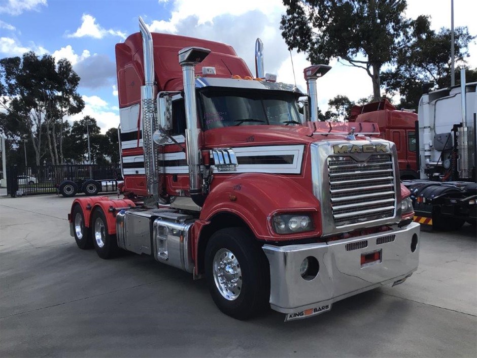 2017 Mack Superliner CLXT 6 x 4 Prime Mover Truck