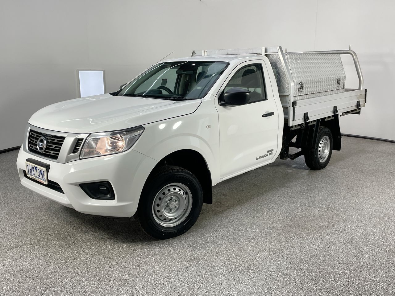 UNRES-2016 Nissan Navara 4X2 DX NP300 Manual Cab Chassis
