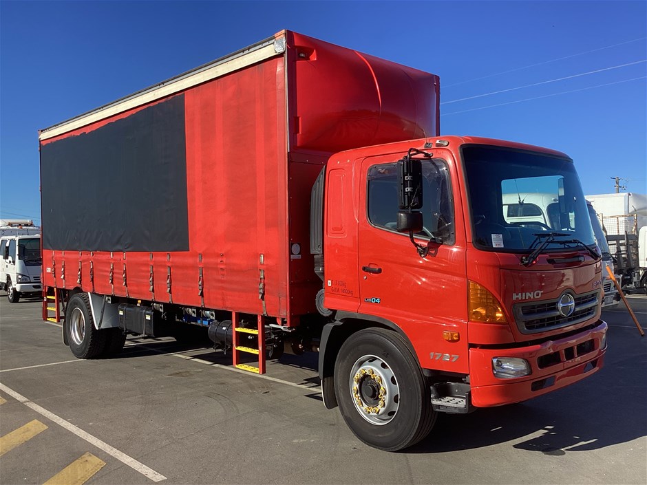 2008 Hino 500 GH1727 4 x 2 Auto Curtainsider Rigid Truck (Ex Gov ...