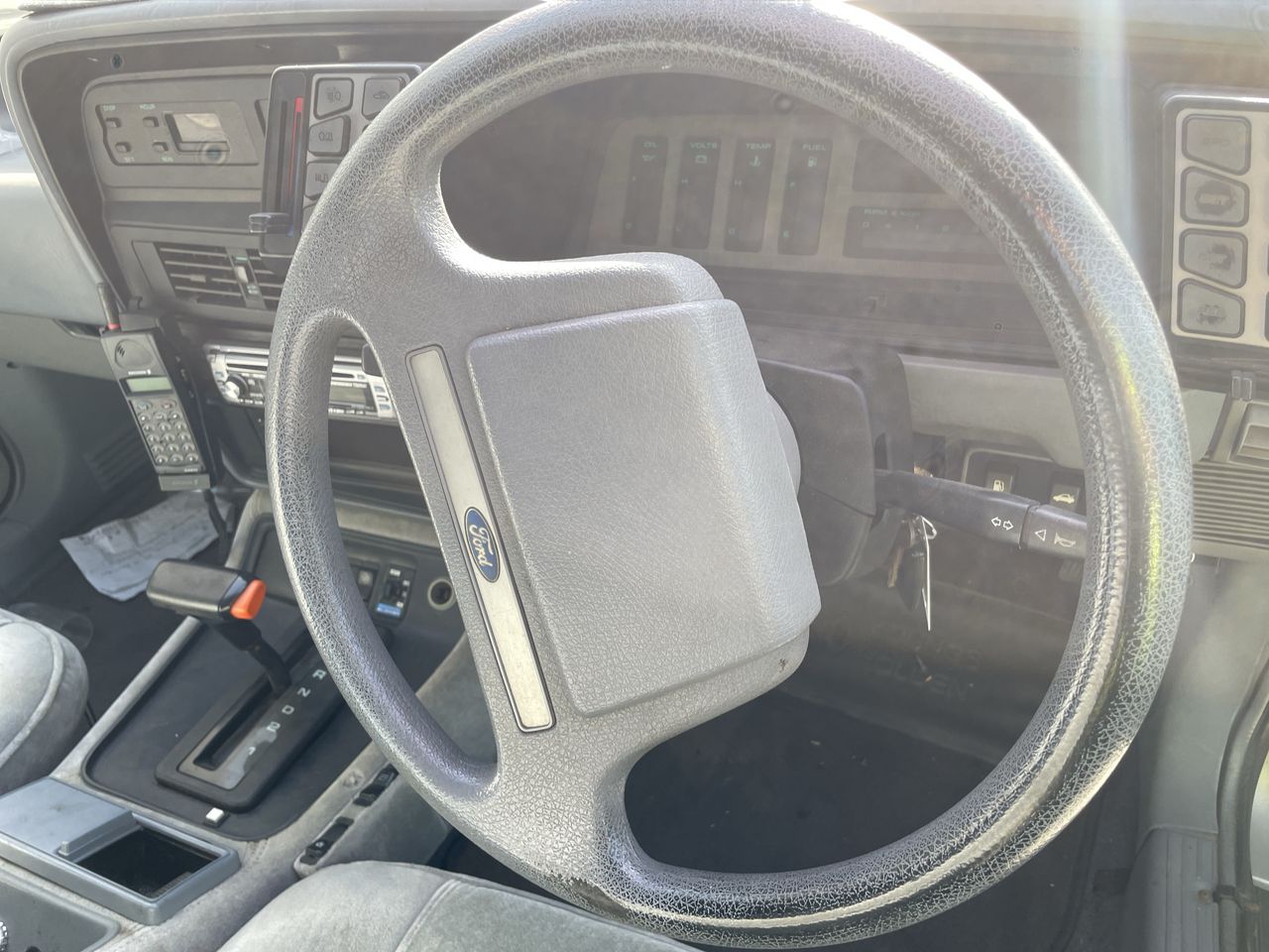 1986 Ford LTD LIMOUSINE Automatic 7 Seats Stretched Limousine