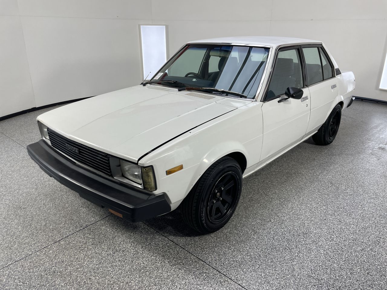 1982 Toyota Corolla KE70 Manual Sedan 