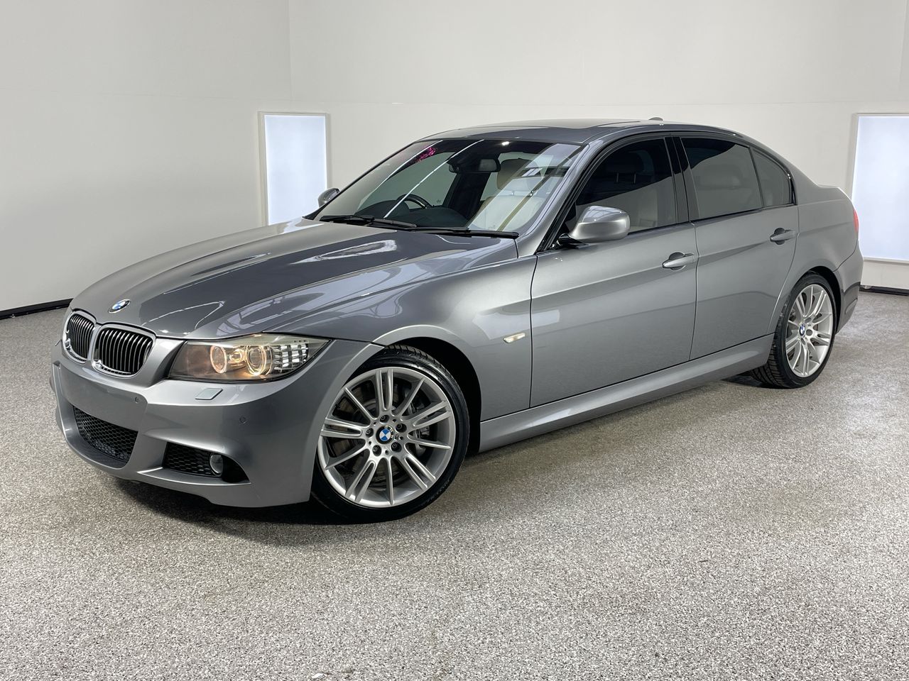2010 BMW 3 Series 335i E90 Automatic Sedan