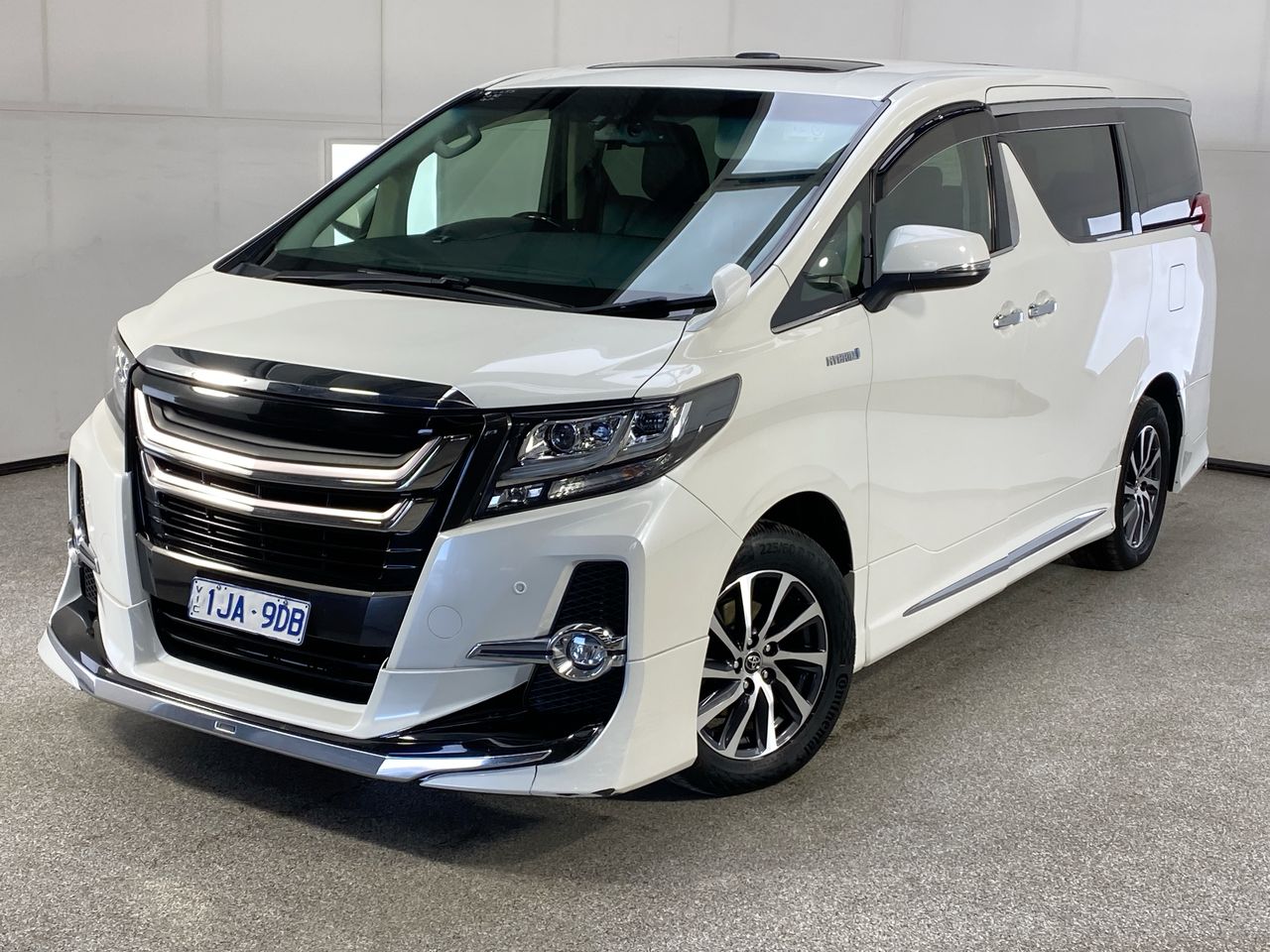 2016 Toyota Alphard X Hybrid E Four (IMPORT) Automatic 7 Seats Auction ...