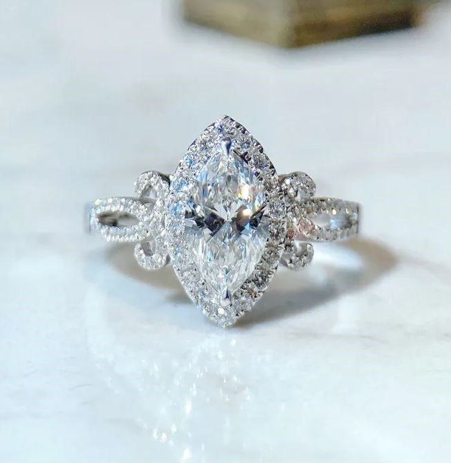 Elegant 18K White Gold plated Simulated Diamonds & White Cz vintage