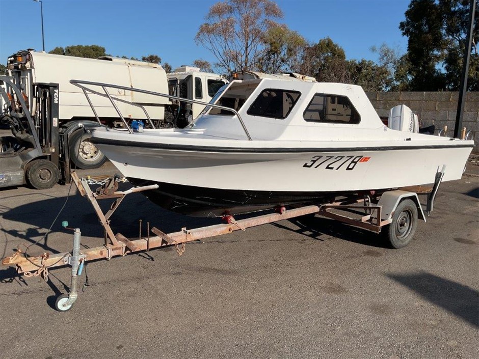 BARRON POWER BOAT- NO RESERVE