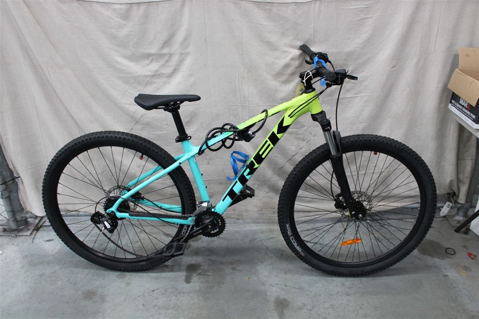 Blue Trek Mountain Bike Auction (0066-9051858) | Grays Australia