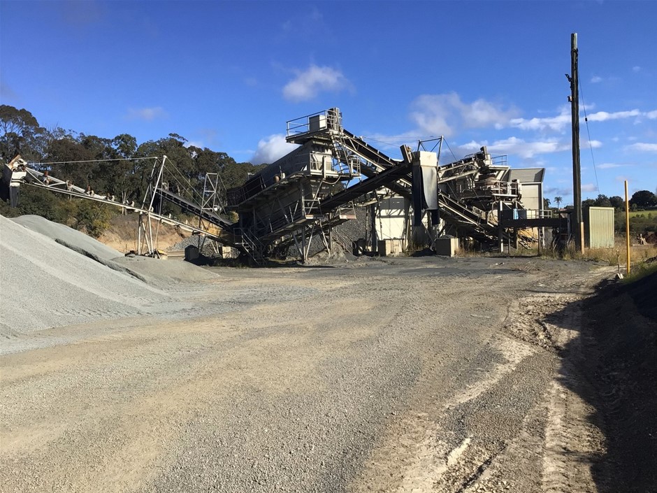 NO RESERVE, Surplus Quarry Assets