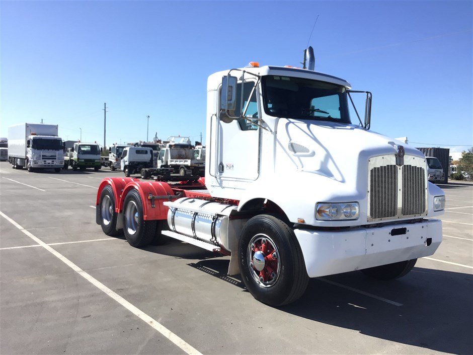 No Reserve 2005 Kenworth T350 C12 6 x 4 Prime Mover Truck