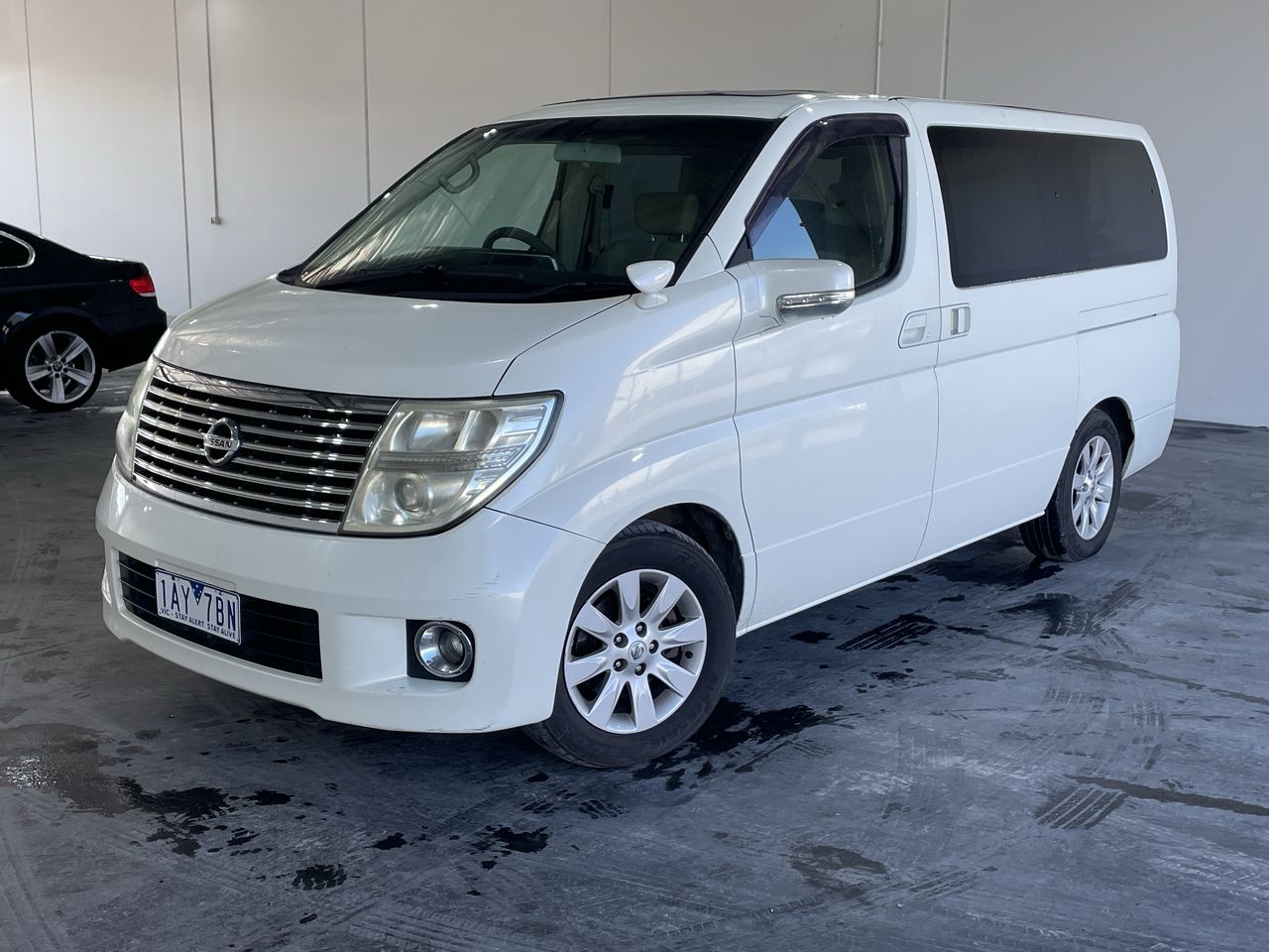 2008 NISSAN ELGRAND Automatic 8 Seats Van