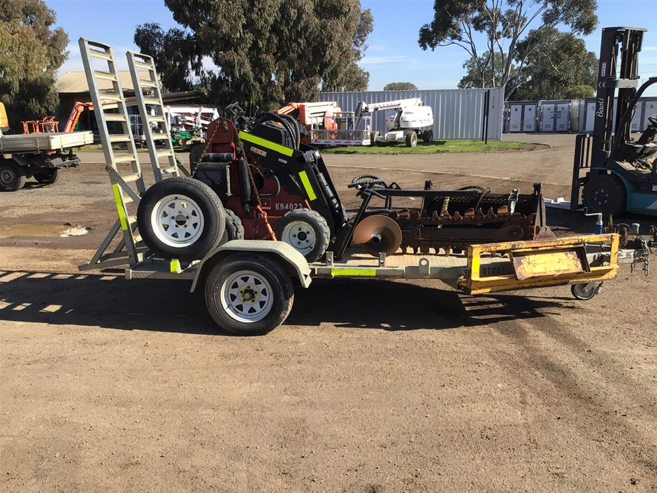 Toro Mini Loader With Trailer And Attachments Auction (0016-3030037 ...