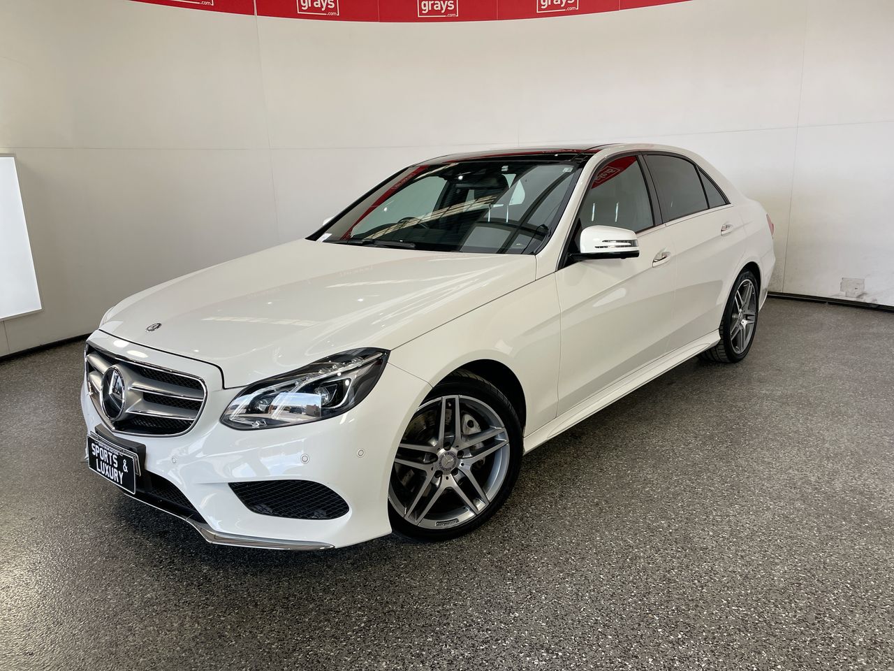This 2014 Mercedes E350 Feature Blew My Mind! - 4x9ftkw