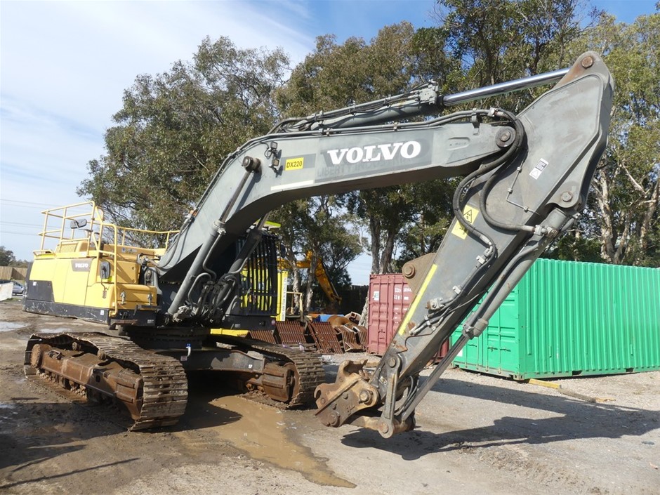 2014 Volvo EC350DL Excavator
