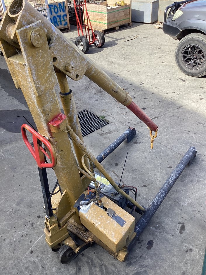 Engine Hoist