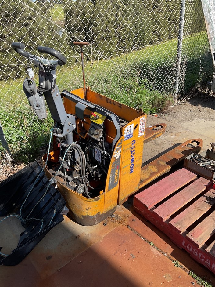 Komatsu Electric Pallet Jack