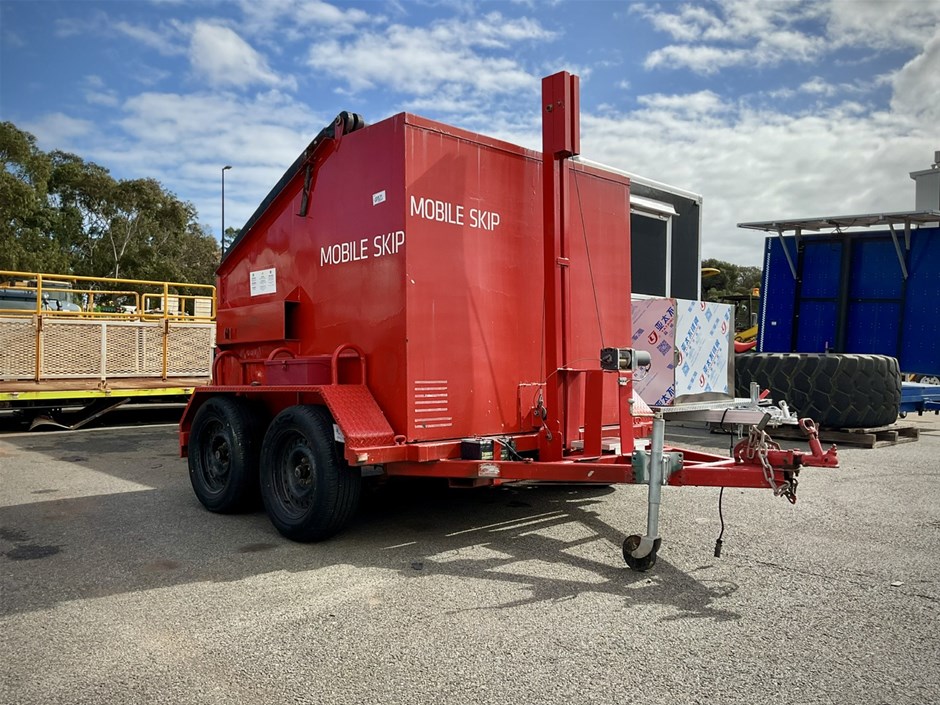 No Reserve: 2013 SAM CURB Skip Bin Tipper Trailer