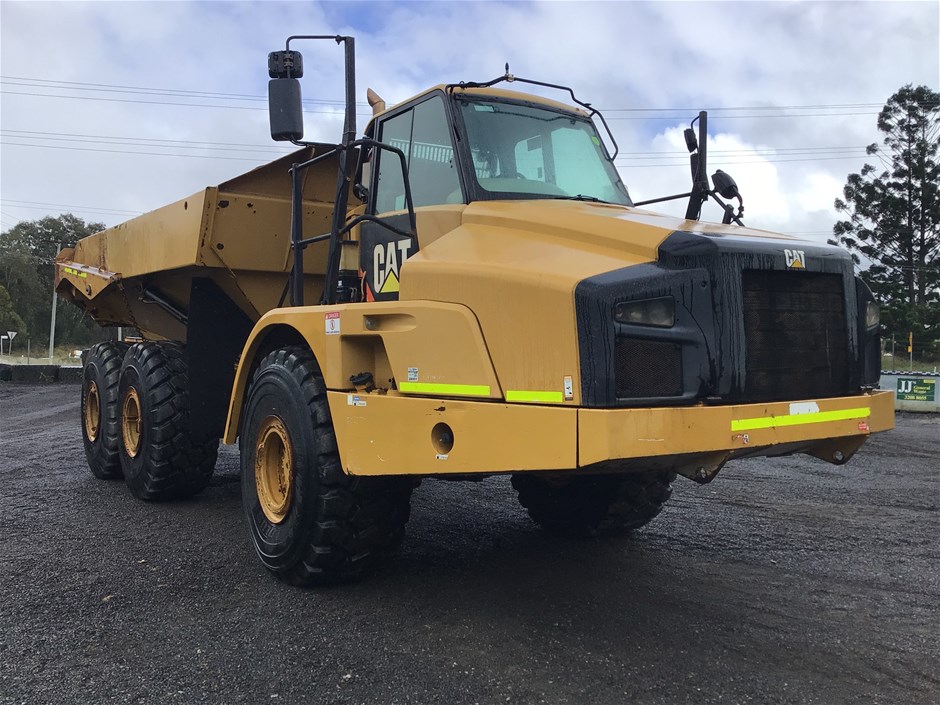 2012 Caterpillar 740B Articulated Dump Truck Auction (0003-7053044 ...