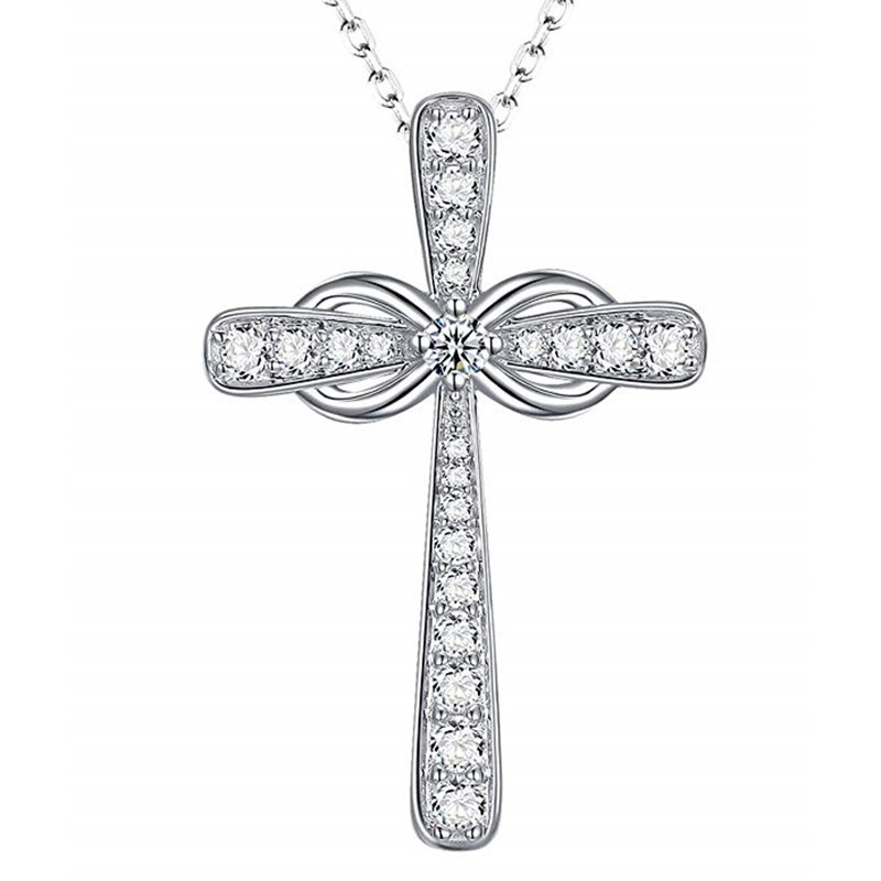 Elegant 18K White Gold plated Simulated Diamonds necklace