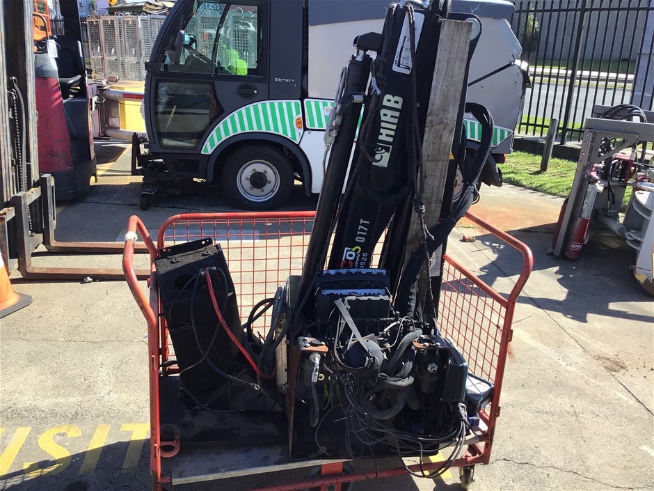 2015 HIAB 017T Crane