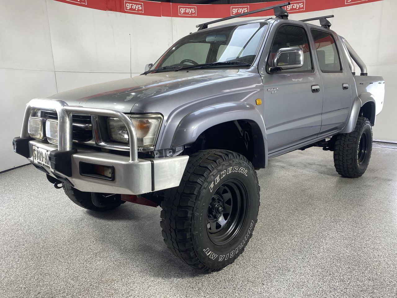 2000 Toyota Hilux