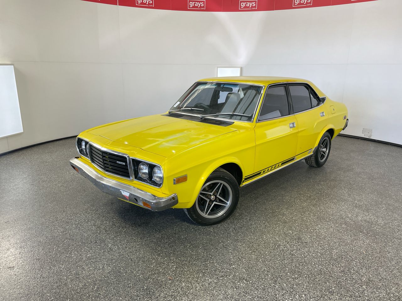 Mazda 929/RX4 Shape Manual Sedan Auction (0001-10054001