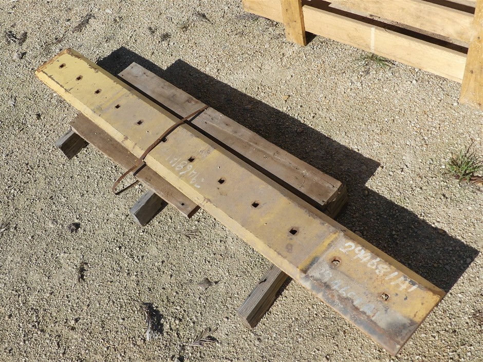 No Reserve Unused Ag/Construction Spare Parts & Books Sale