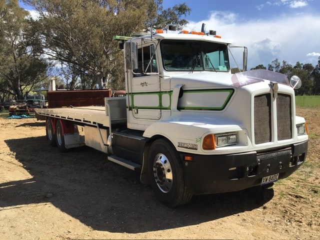1993 Kenworth T400 6 x 4 Tilt Tray Truck Auction (0004-3030786) | Grays ...