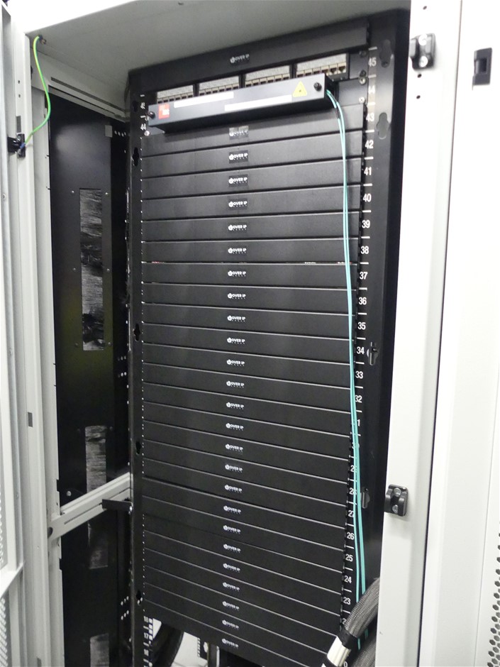 CRS P10132 Full Height Comms Cabinet Auction (0403-5057997) | Grays ...