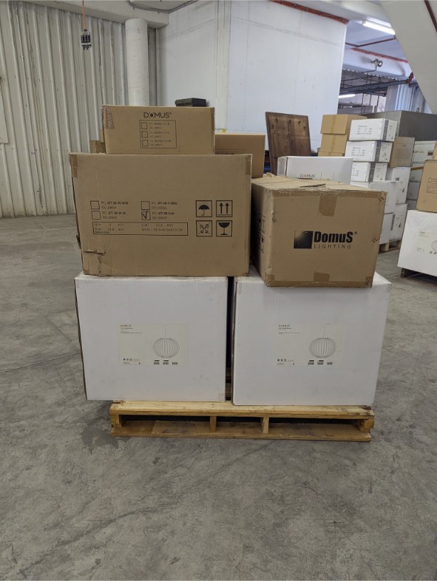 Pallet of Mixed Lighting - Pendants, LED Lighting and more Auction ...