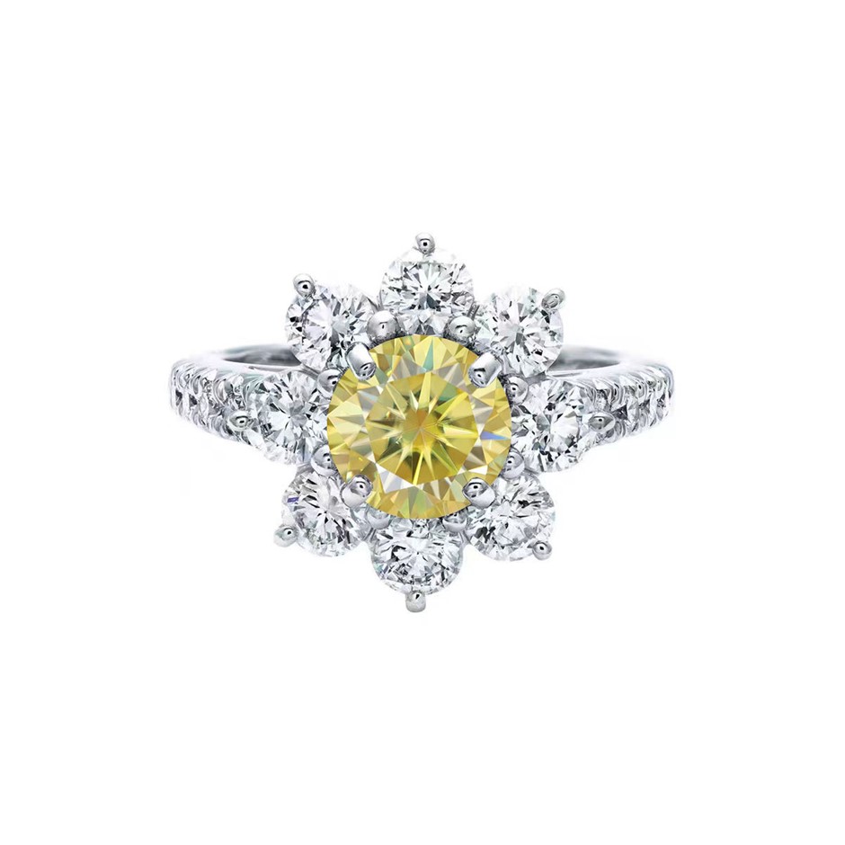 GRA-certified 1.00-Carat Yellow Moissanite Ring Size 7