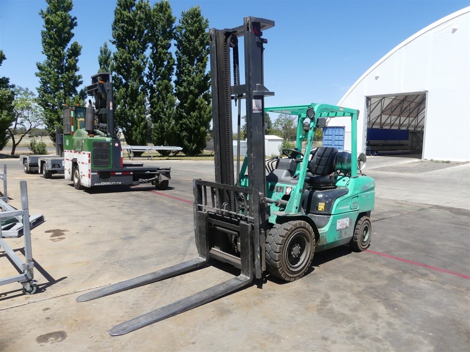 Trailer, Forklift, Construction and Manufacturing Gear Sale