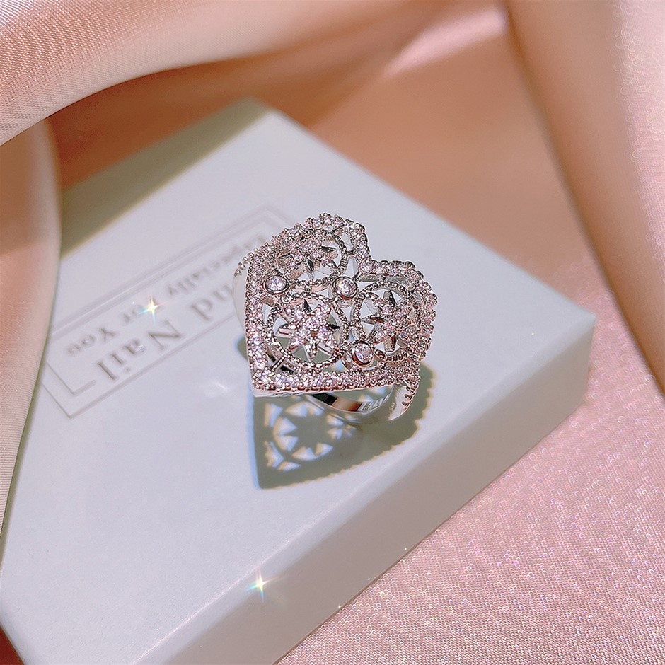 Elegant 18K Triple White Gold plated Lab Simulated Diamond Ring Size 7