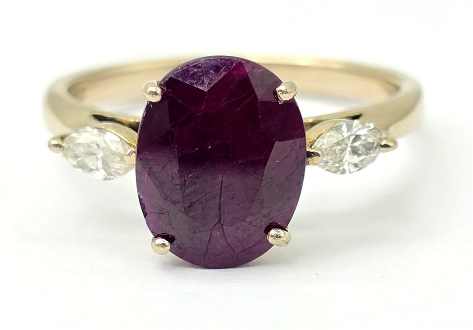 No Reserve 18 Carat White Gold Diamond And Ruby Ring