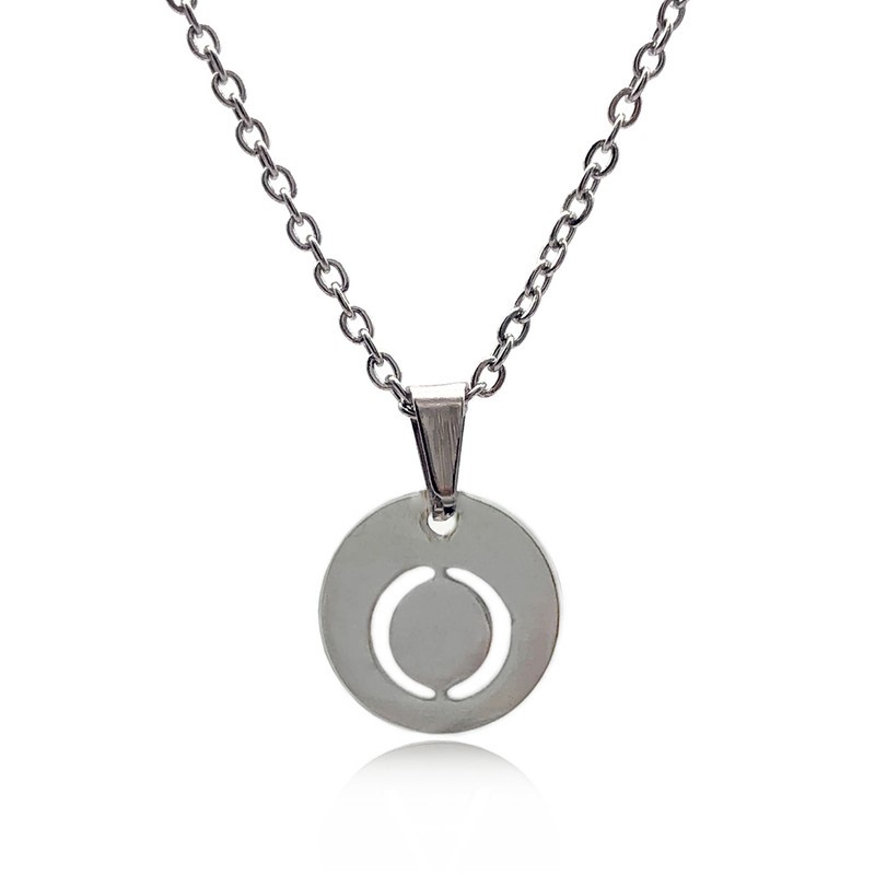 Standing O Pendant Necklace