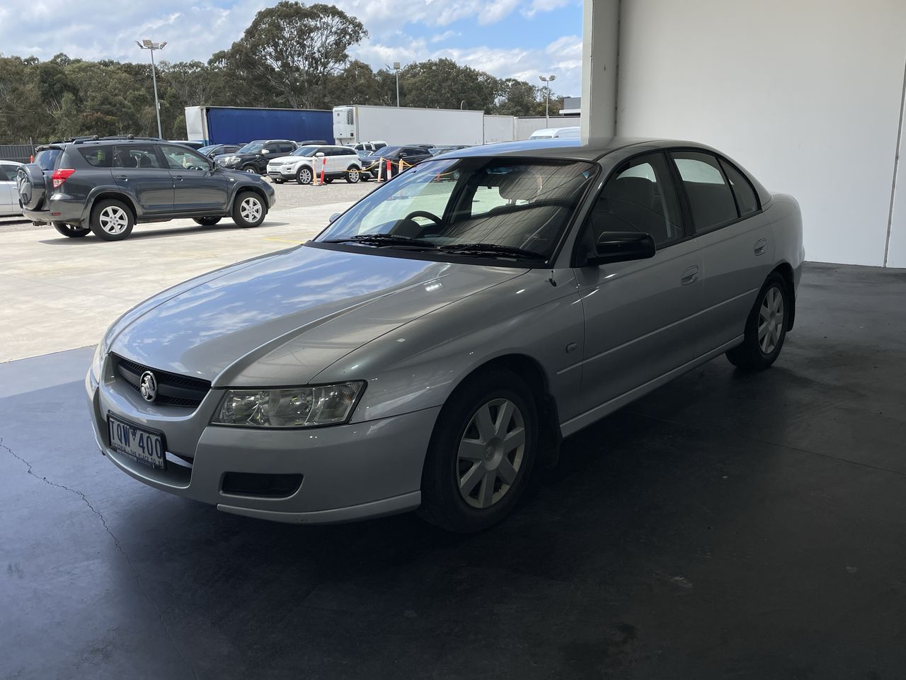 2004 Holden Commodore Executive VZ Automatic Sedan Auction (0001 ...