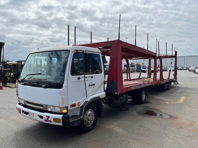 1999 UD MKH210 4 x 2 Car Carrier