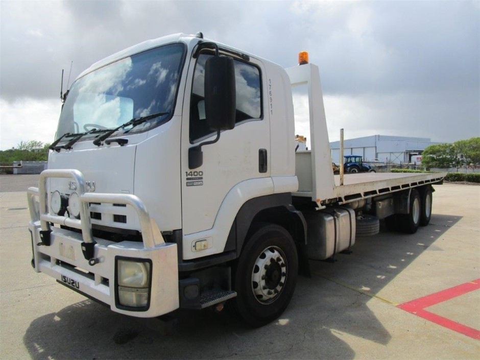 No Reserve Ex-Hire Excavation & Construction Equipment - QLD