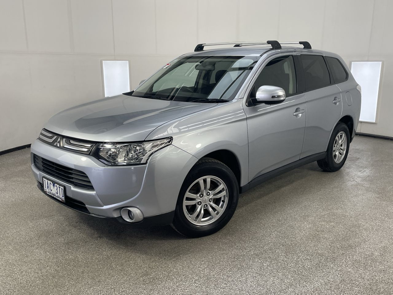 2012 Mitsubishi Outlander LS 2WD ZJ CVT Wagon Auction (0001-21041864 ...