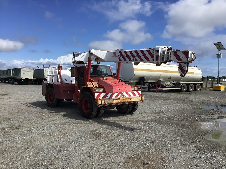 Terex AT15 Franna Crane