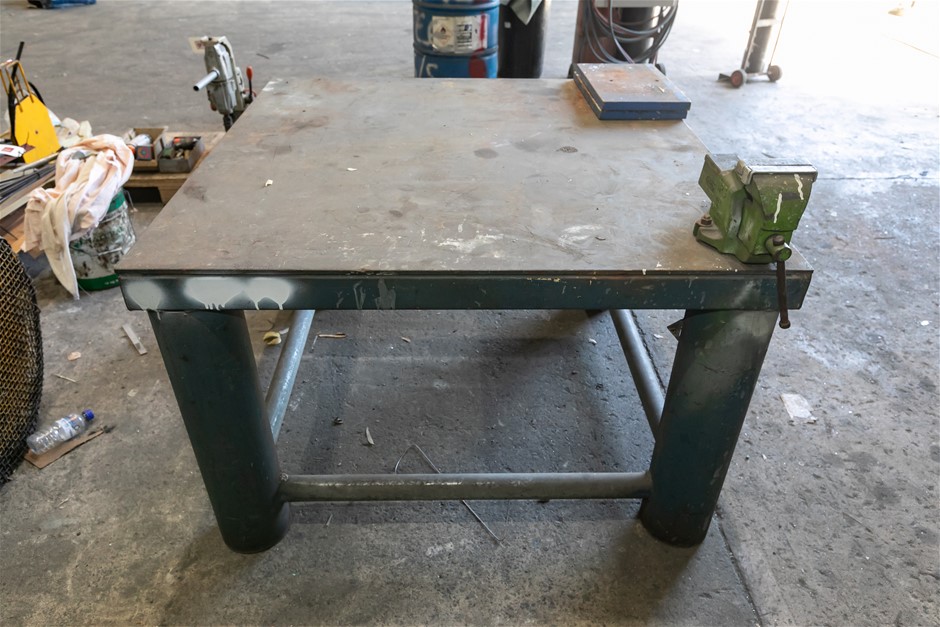 Welders Steel Bench, With Vice Auction (0061-5058986) | Grays Australia