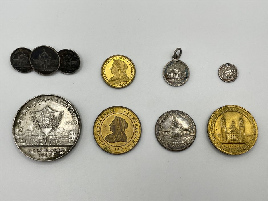 8 x Assorted medals