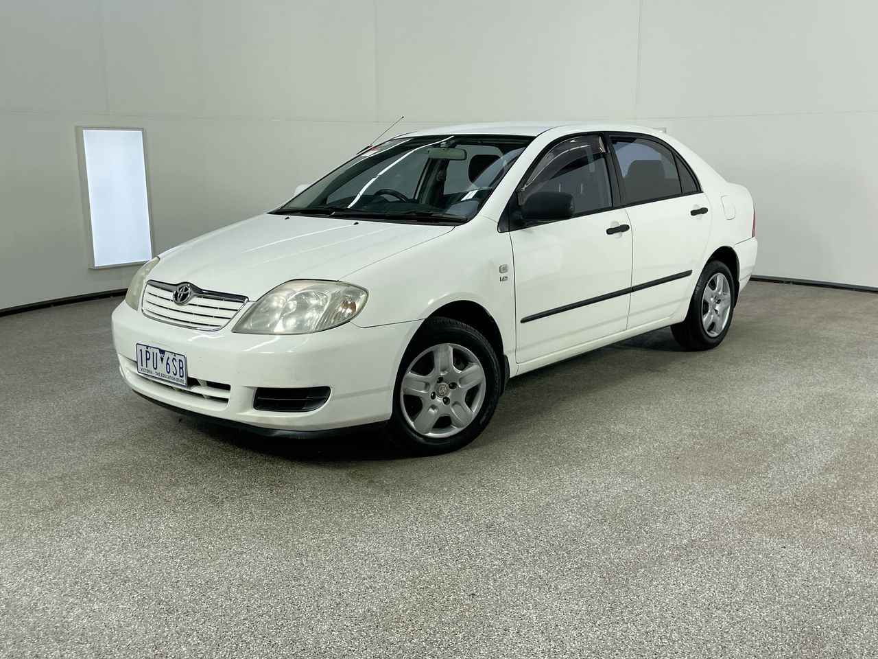 2005 Toyota Corolla Ascent ZZE123R Automatic Sedan
